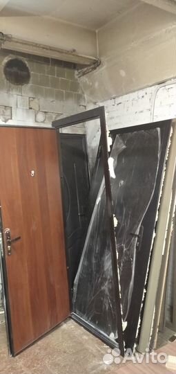 Дверь входная металлическая 4 шт