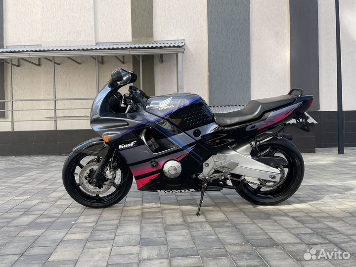 Honda CBR 600 F2