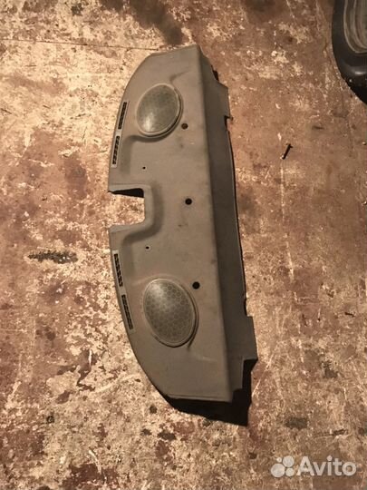 Полка акустическая Kia Spectra