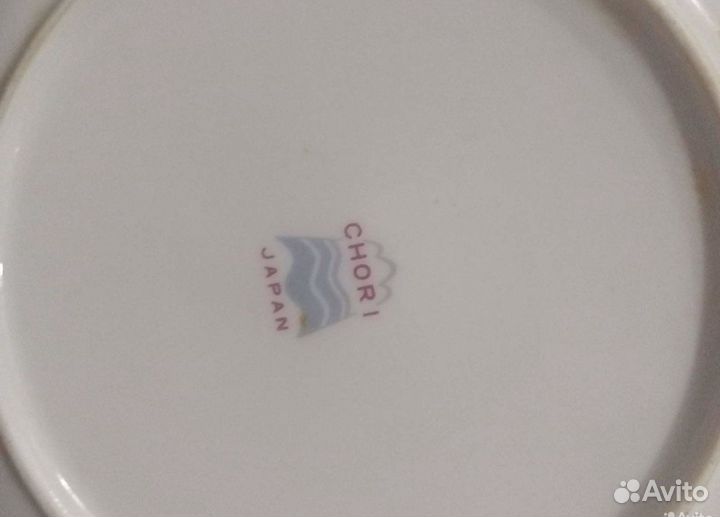 Тарелки глубокие и мелкие 22 см производство japan