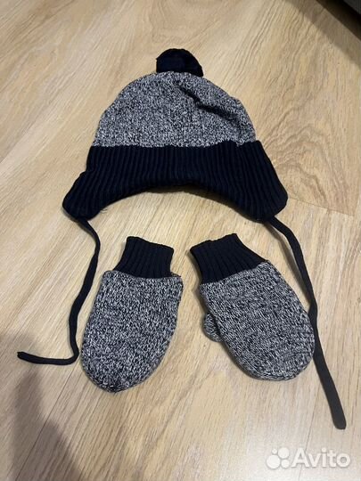 Комплект шапка и варежки