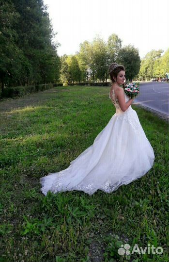 Платье свадебное