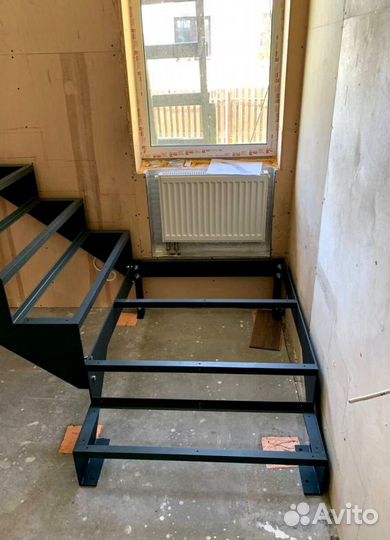 Металлокаркас для лестницы 