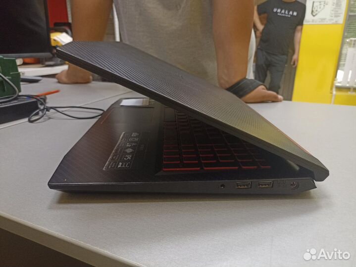Ноутбук acer nitro AN515-52/GTX 1050TI/ i7-8750H