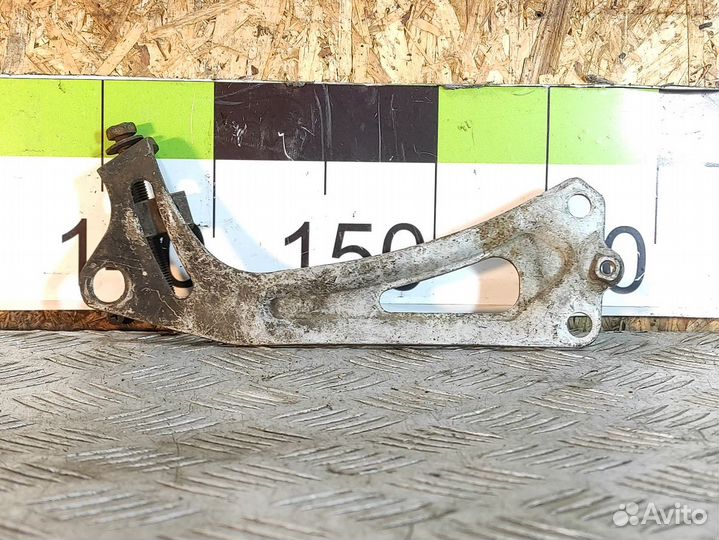 Кронштейн генератора Lexus Rx 1998 2003