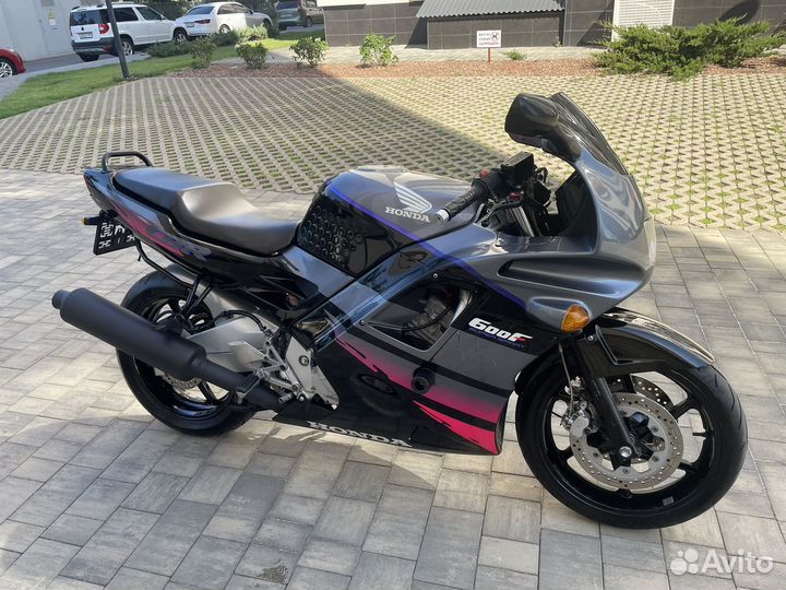 Honda CBR 600 F2