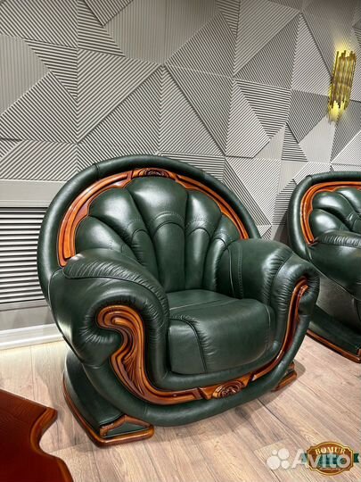 Угловой диван из натуральной кожи 