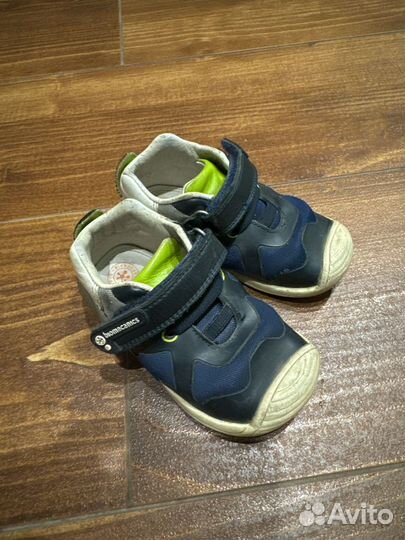 Кроссовки biomecanics