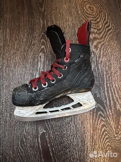 Хоккейные коньки bauer