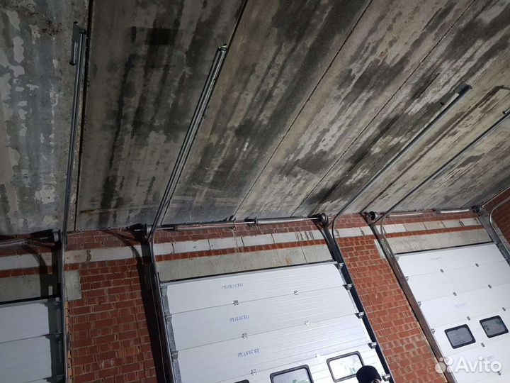 Автоматические гаражные ворота Alutech 3000*2100