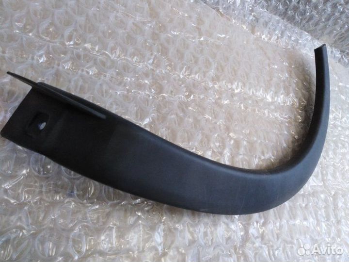 Накладка крыла задняя правая Opel Corsa-C