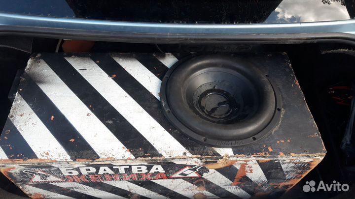 Продам сабвуфер