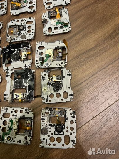 16 дисководов PSP 2000/3000