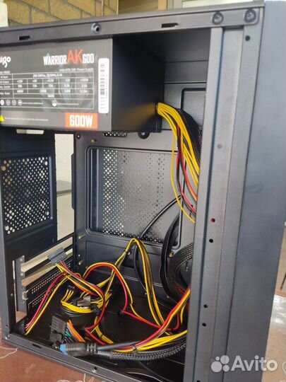 Корпус с блоком питания 600w