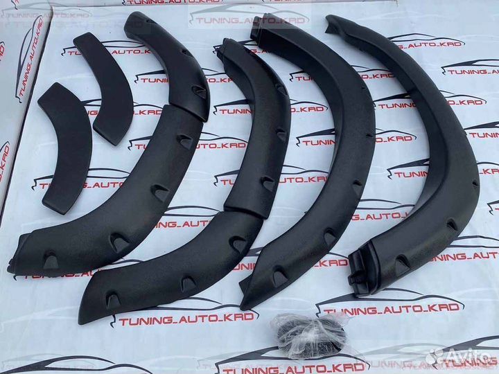 Фендера Расширители арок Toyota Hi Lux тонкие