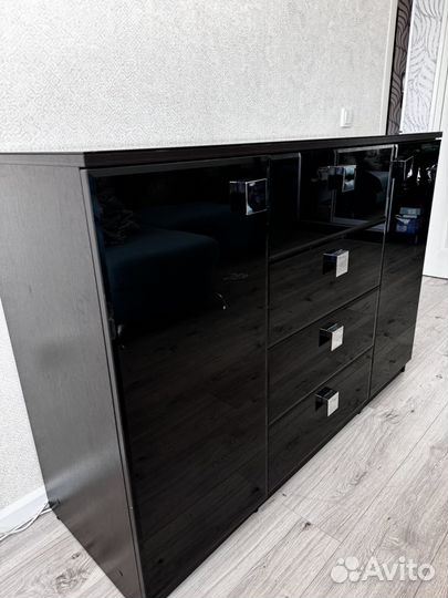 Шкафы и комоды бу