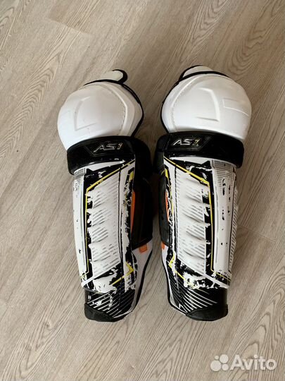 Хоккейные щитки CCM