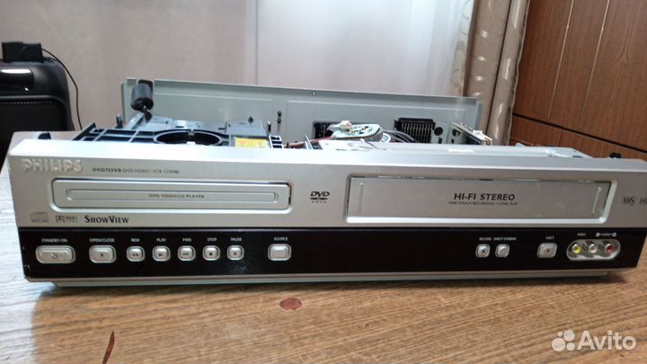 DVD/VHS проигрыватель philips 755VR combi