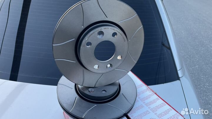 Тормозные диски Brembo max на весту