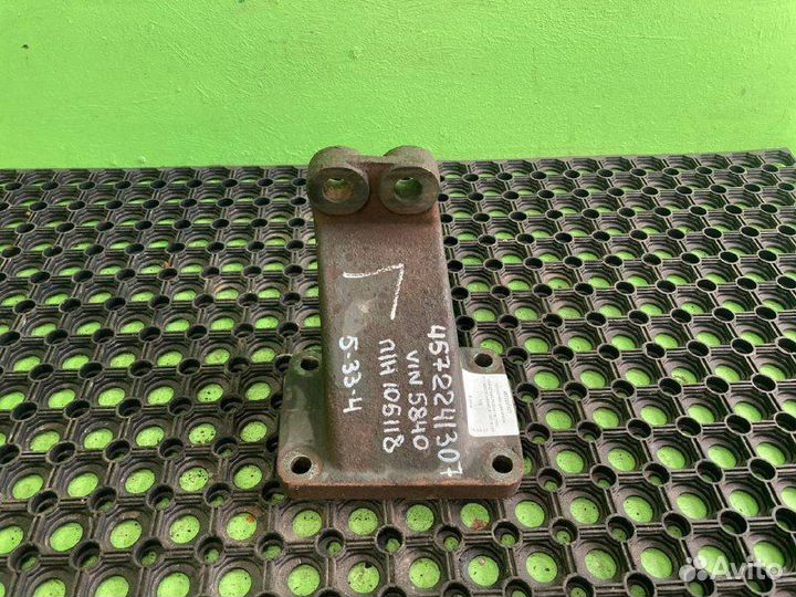 Кронштейн двигателя KAMAZ 5490-T5