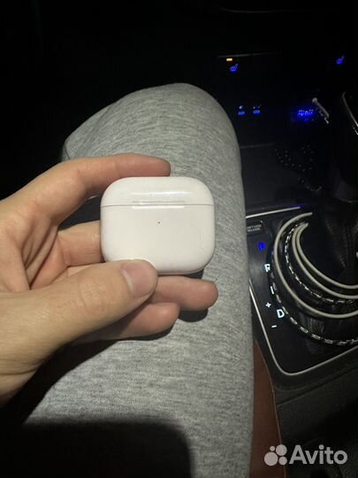 Оригинальный наушник все функции работает