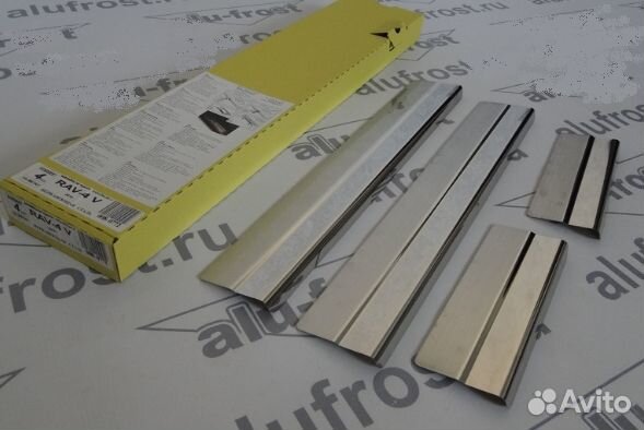 Накладки на пороги Рав 4 / Rav4 2019-н.в