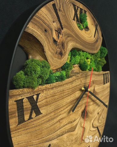 Часы из массива дерева