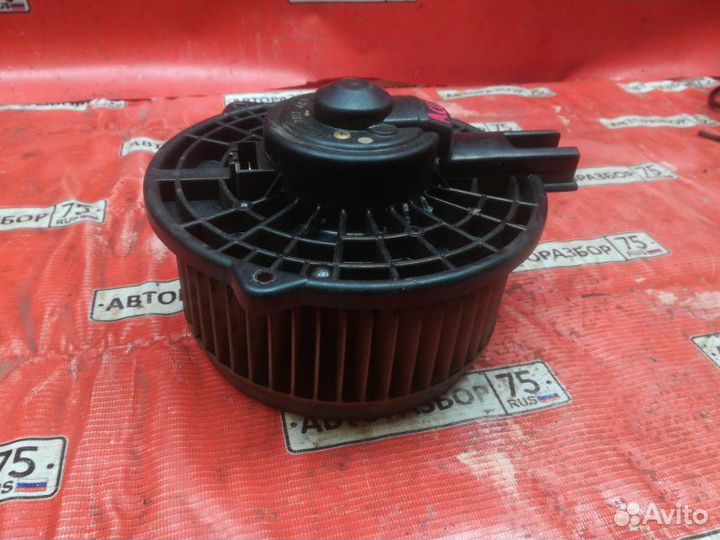 Мотор печки Toyota Kluger V ACU20W 2azfe 2001