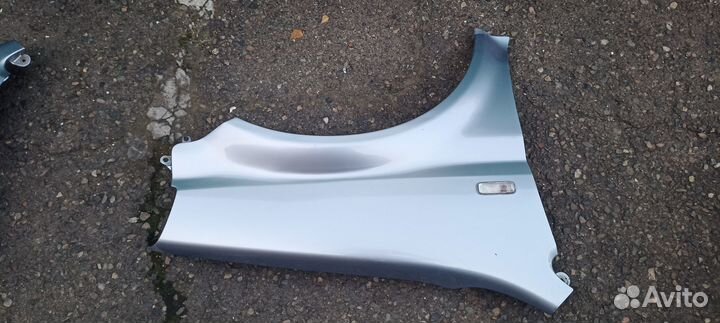 Крыло (правое и левое переднее) на Honda HR-V