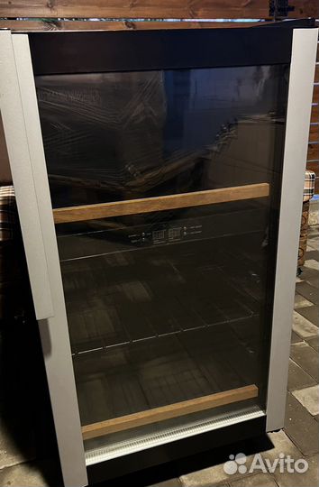 Винный шкаф vestfrost w32