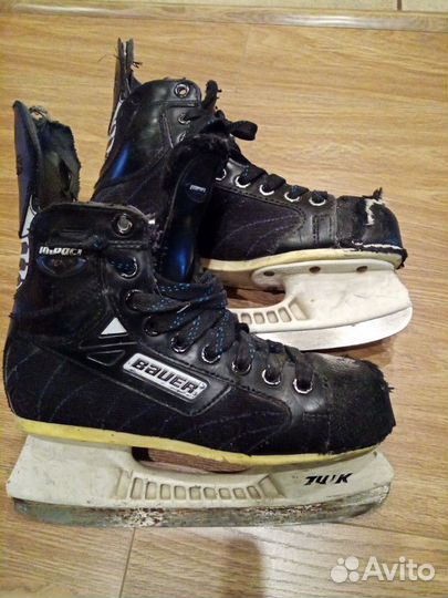 Хоккейные коньки