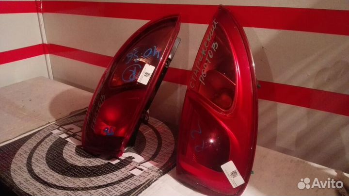 Стоп сигнал субару R2 правый левый