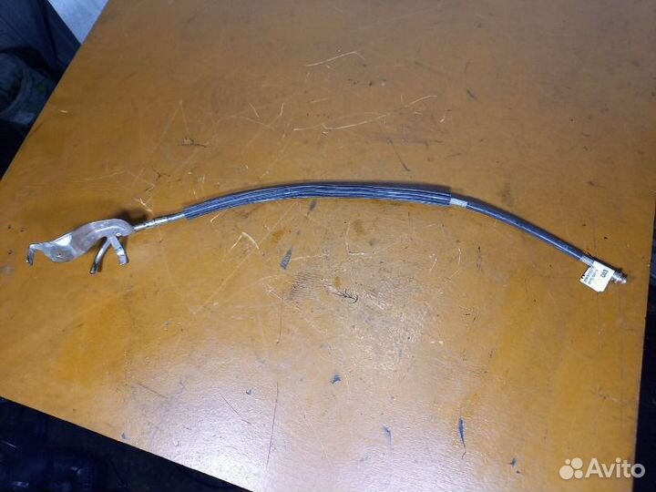 Патрубок (трубопровод, шланг) Mercedes E-Class