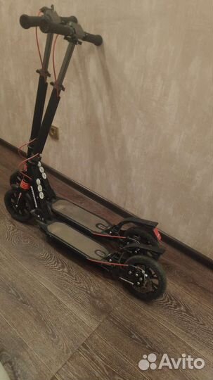 Самокат взрослый с большими колесами
