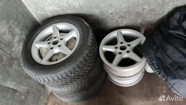 Литый диска Шины 205 65 15 зимние бу