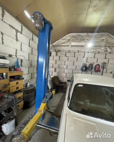 Подъемник автомобильныйп-97М Лидер