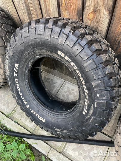 Bfgoodrich Mud-Terrain T/A KM2 285/75 R16