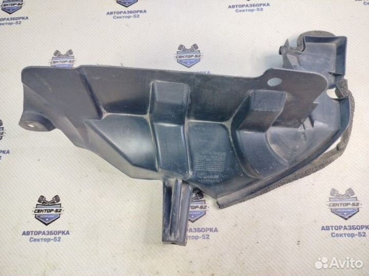 Пыльник бампера задний левый Nissan Qashqai J10