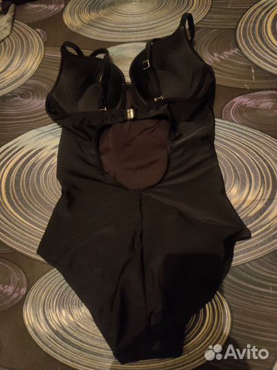 Купальник женский слитный 46 48 новый