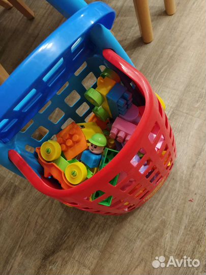 Тележка и конструктор Строитель плюс бауэр