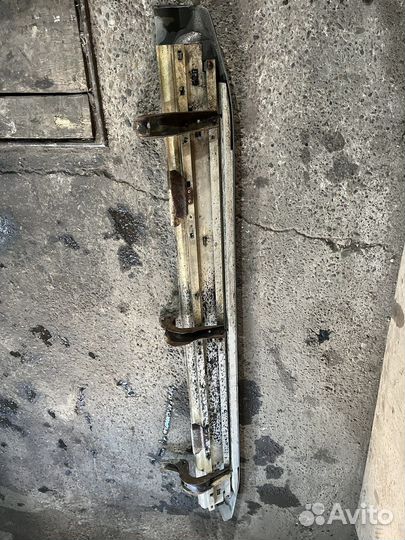 Подножка правая на Toyota Land Cruiser Prado 120