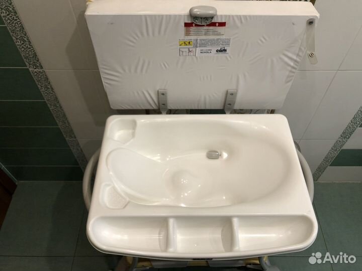 Пеленальный столик cam с ванночкой