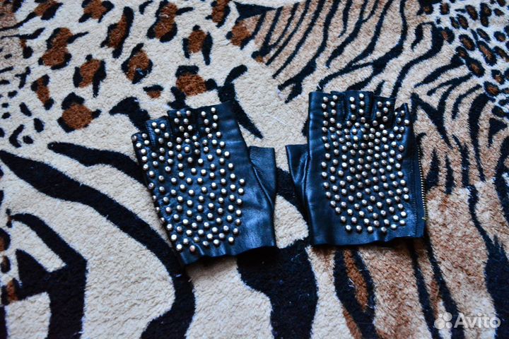 Перчатки кожанные рокерские