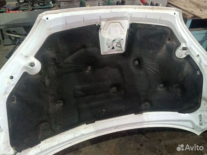 Обшивка капота ford focus 2