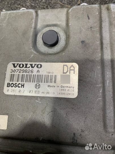 Эбу двигателя Volvo 30729826A