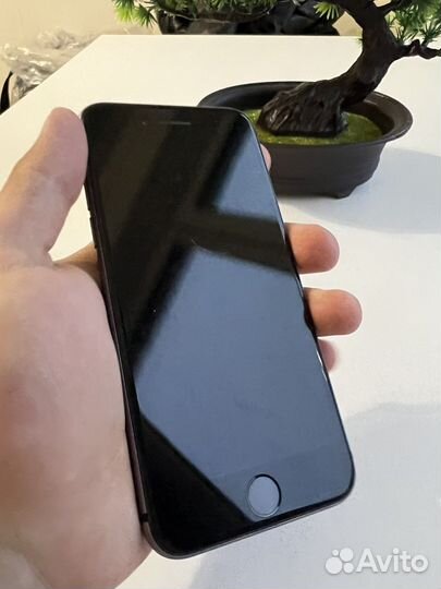 iPhone 8