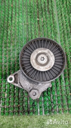 Натяжитель ремня Mercedes Benz E-class W211 2004