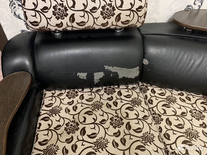 Диван и кресло