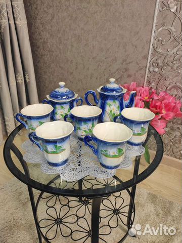 Чайный сервиз с чайничком заварником и сахарницей