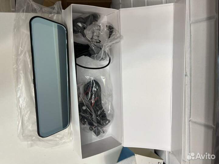 Видеорегистратор зеркало с камерой заднего вида